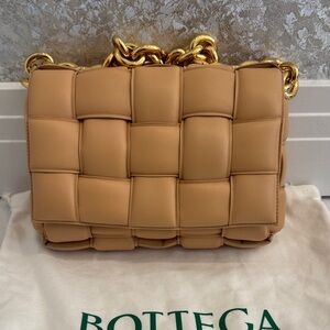Bottega Veneta Beige Leather Shoulder Bag very lightly worn